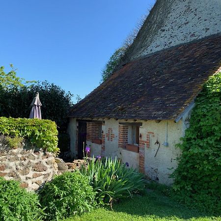 Chateau Mareuil Brigueil-le-Chantre Bagian luar foto