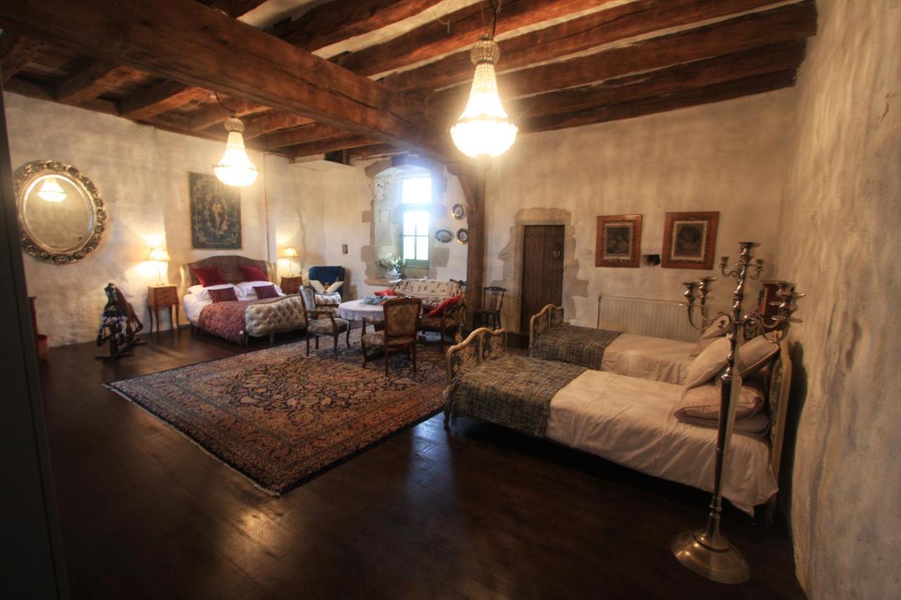 Chateau Mareuil Brigueil-le-Chantre Bagian luar foto