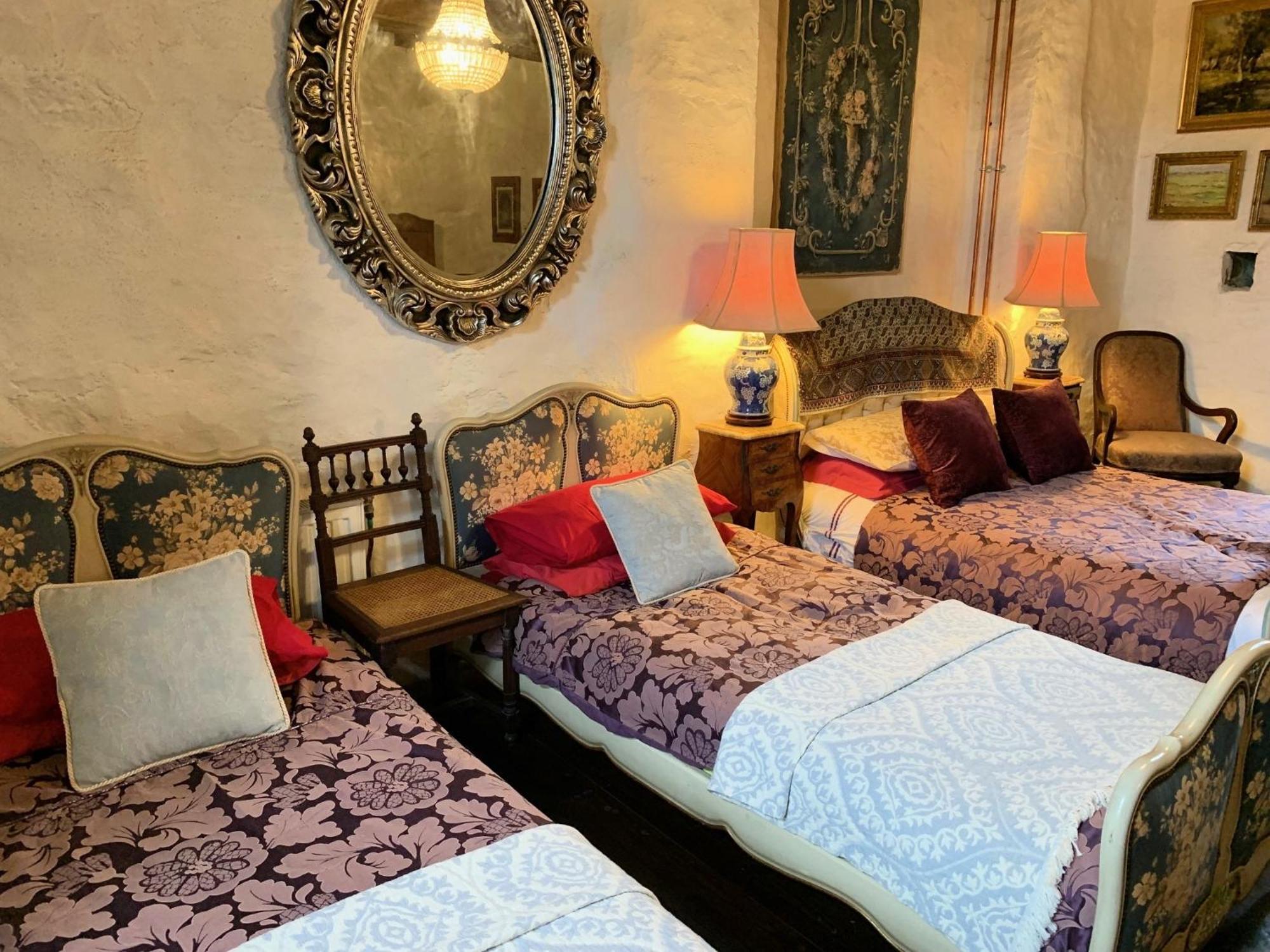 Chateau Mareuil Brigueil-le-Chantre Bagian luar foto